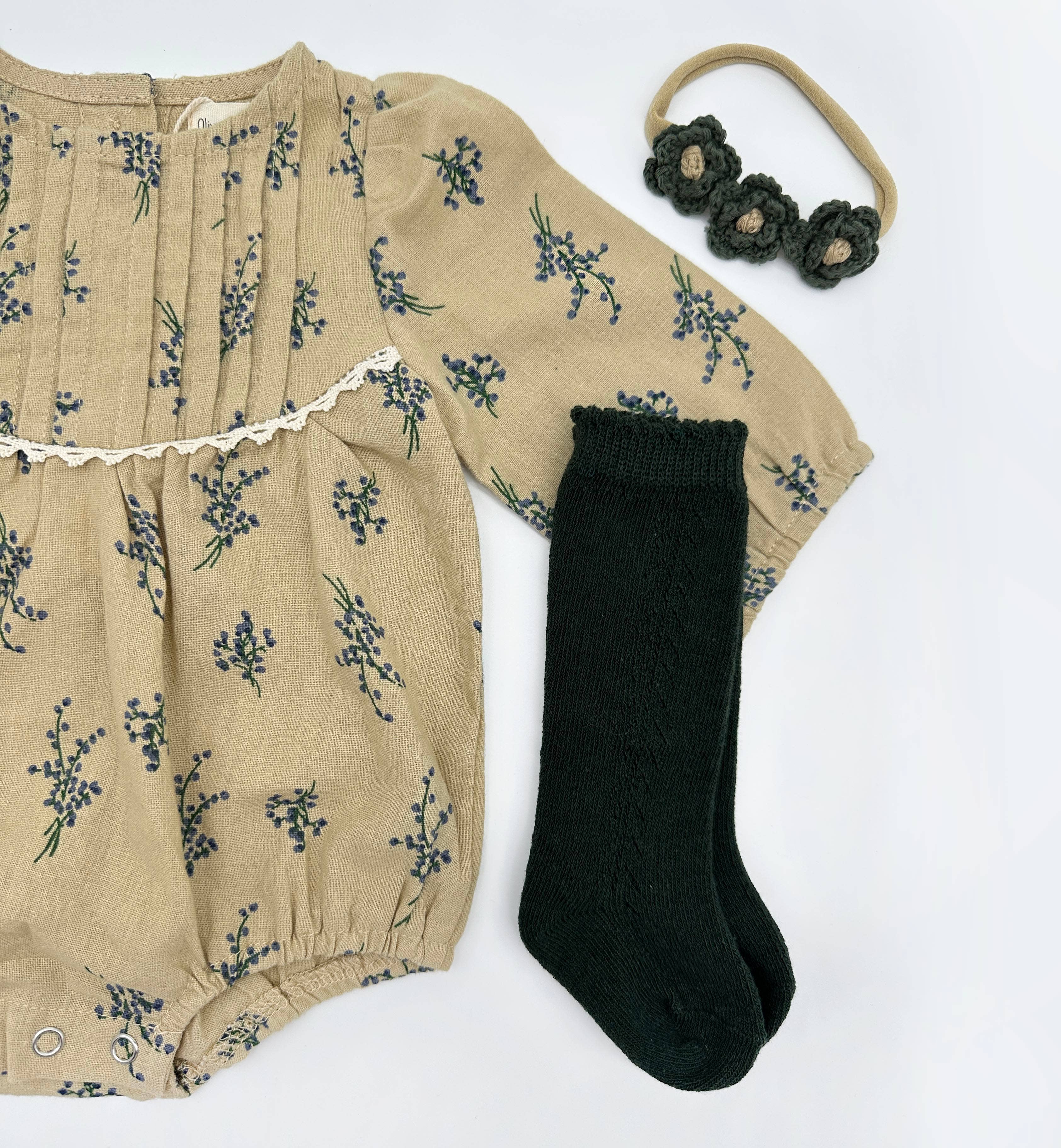 Mabel Long Sleeve Romper: Romper 2pc + Green Socks